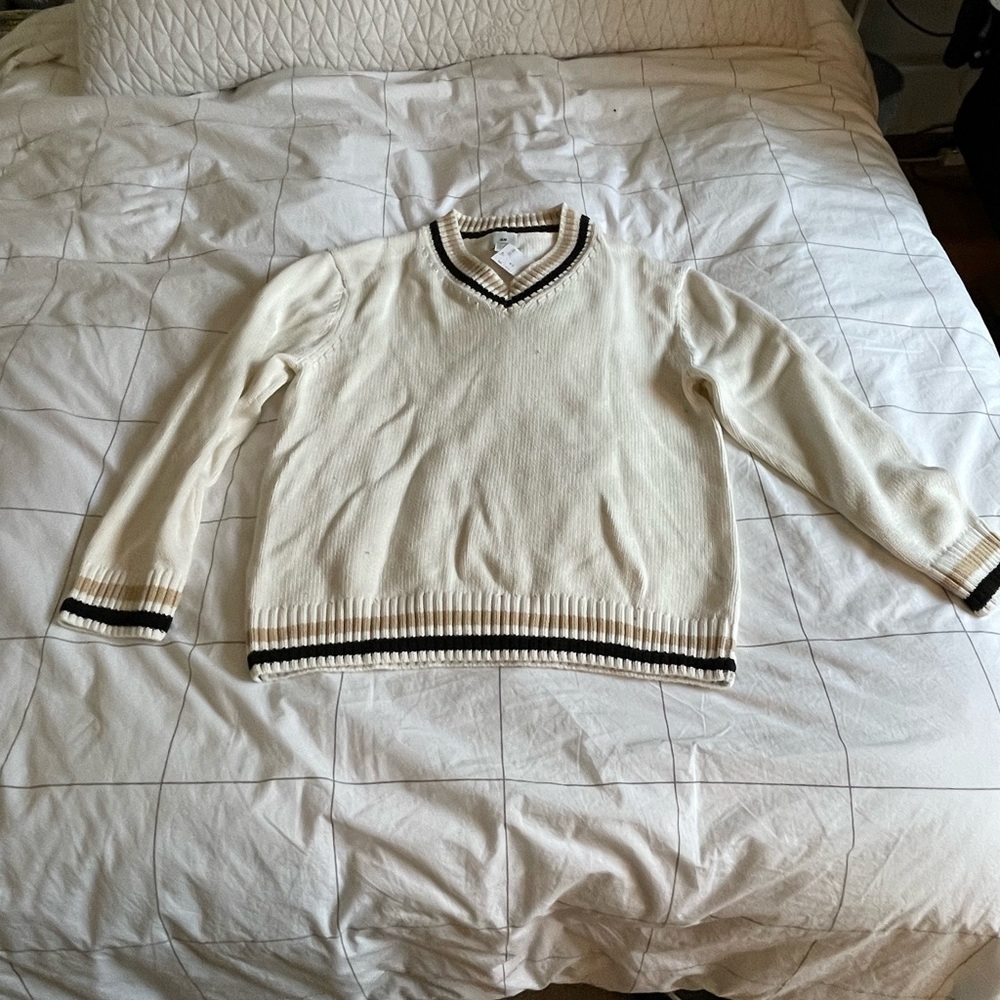 V-neck sweater
